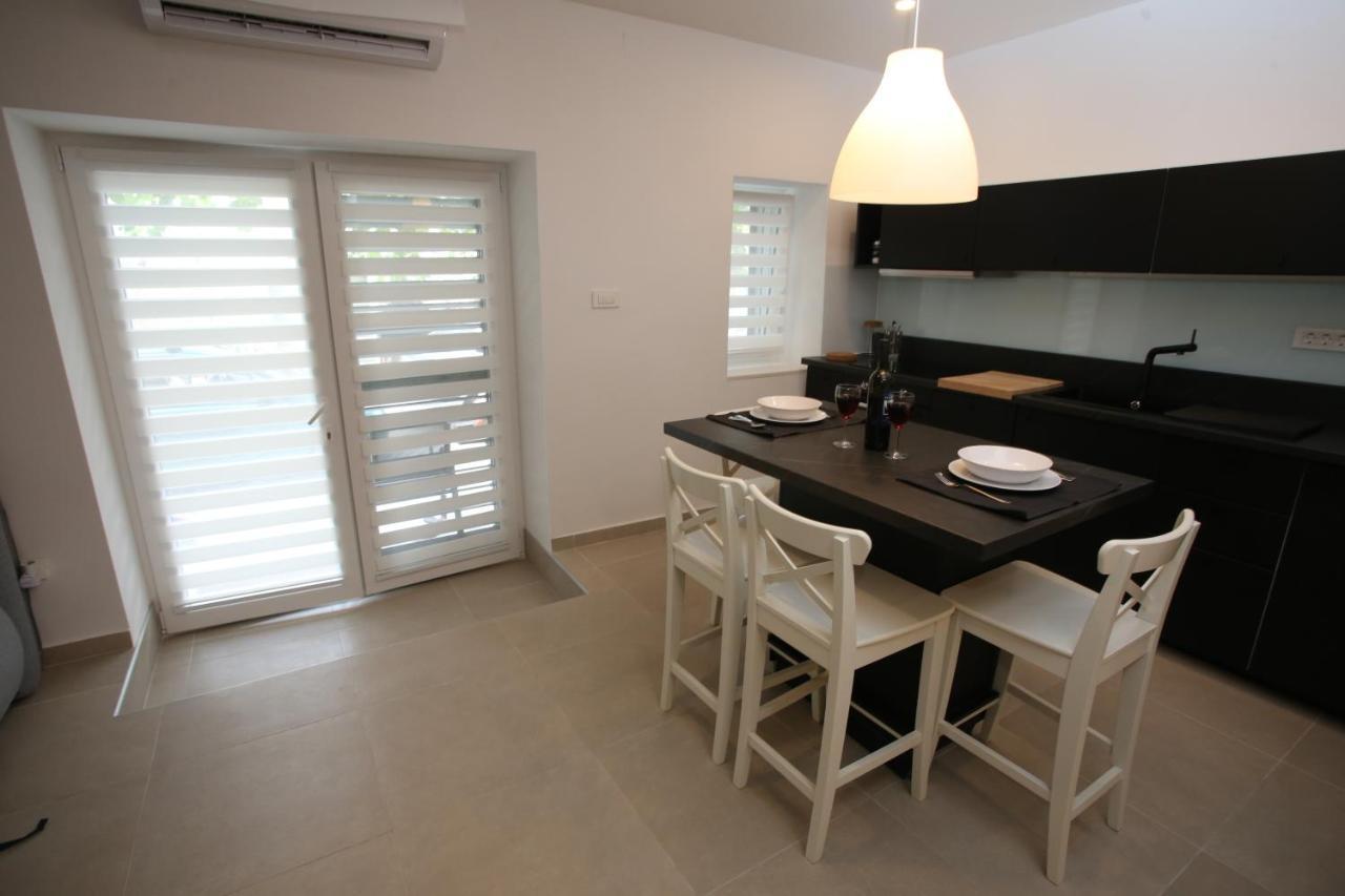 Apartmani Tri Bunje Tribalj Exteriér fotografie