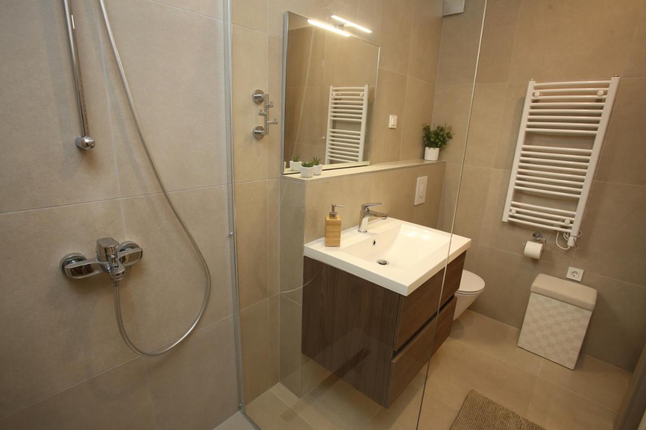 Apartmani Tri Bunje Tribalj Exteriér fotografie