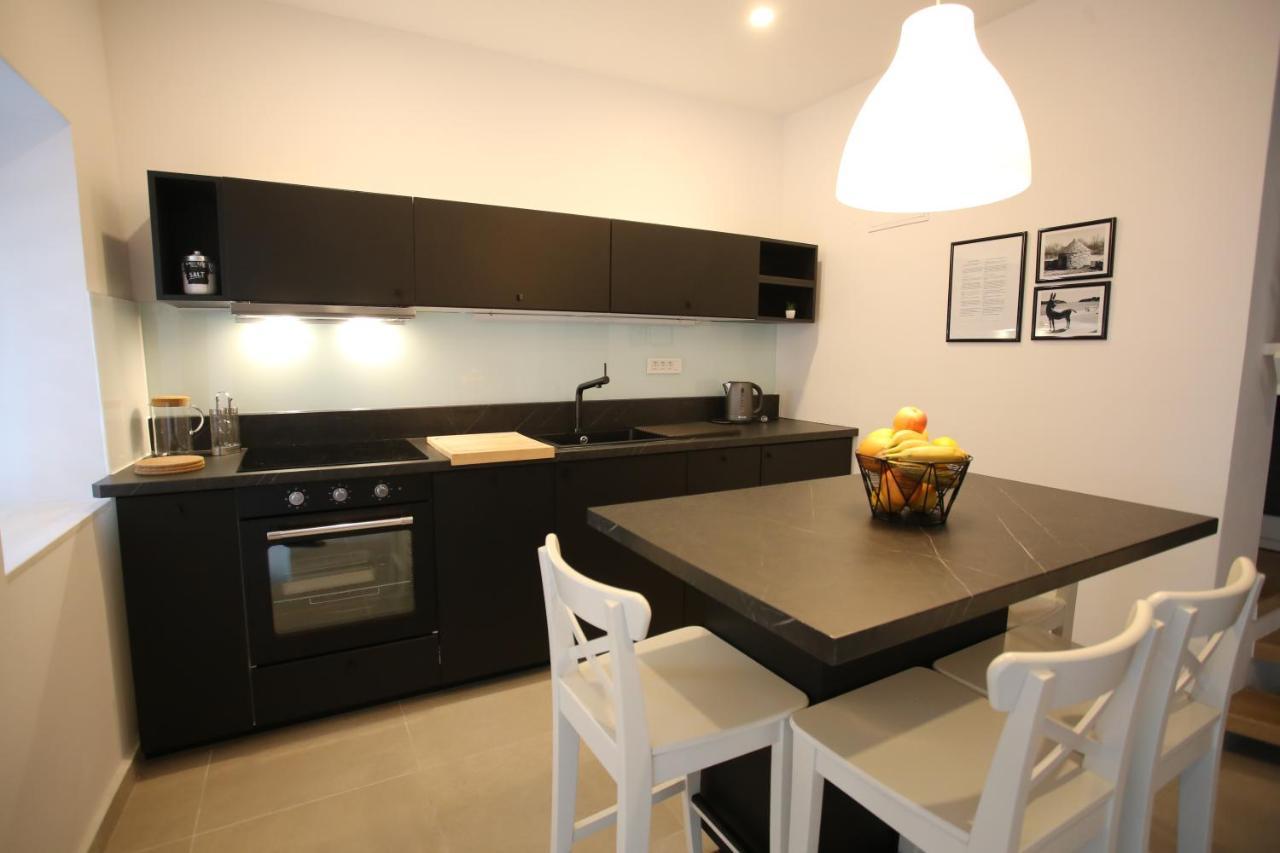 Apartmani Tri Bunje Tribalj Exteriér fotografie