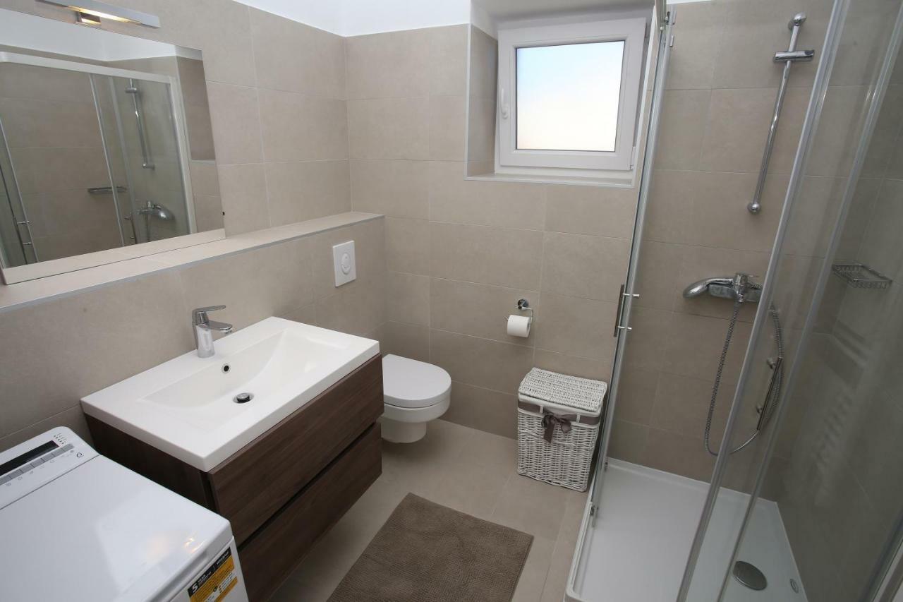 Apartmani Tri Bunje Tribalj Exteriér fotografie