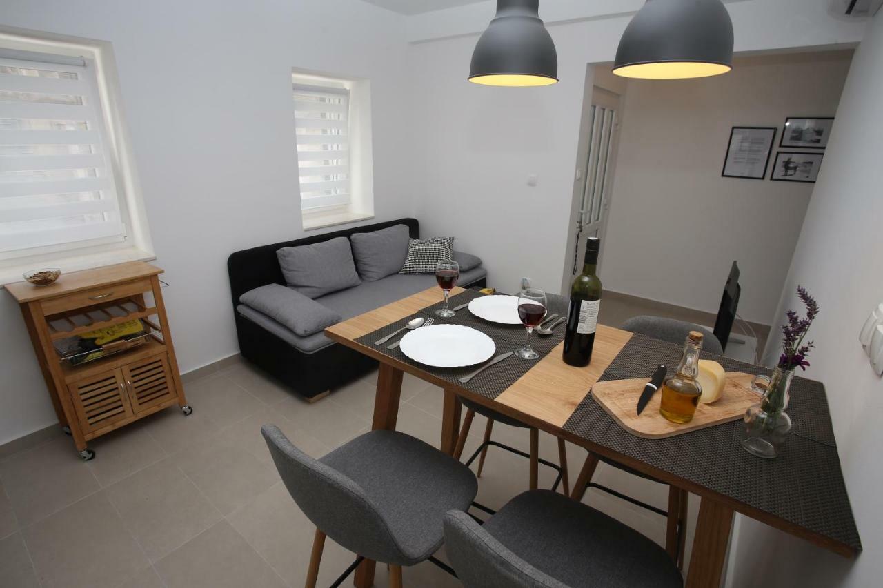 Apartmani Tri Bunje Tribalj Exteriér fotografie